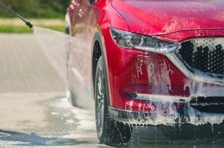 Lavage int&eacute;rieur &agrave; Besan&ccedil;on, les &eacute;tapes pour un r&eacute;sultat optimal